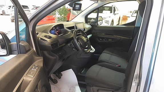 Peugeot Partner 10 of 16