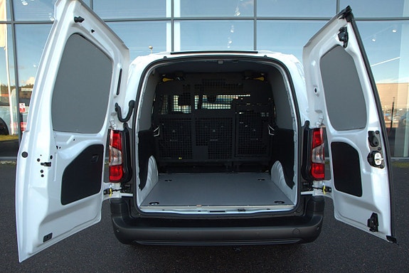 Peugeot Partner 8 of 16