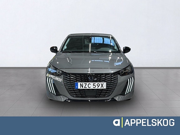 Peugeot 208 2 of 5