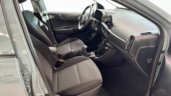 Kia Picanto 3 of 14