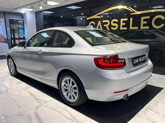 BMW 220i 3 of 22