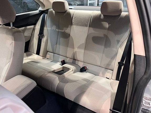 BMW 220i 13 of 22