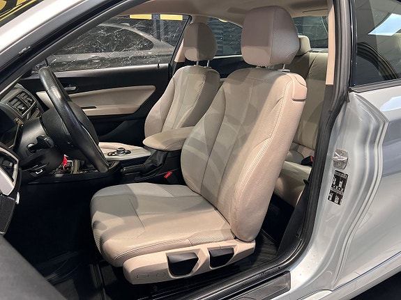 BMW 220i 12 of 22