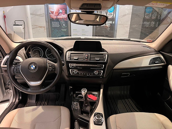 BMW 220i 9 of 22