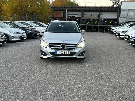 Mercedes-Benz B200