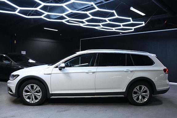 Volkswagen Passat Alltrack 5 of 5