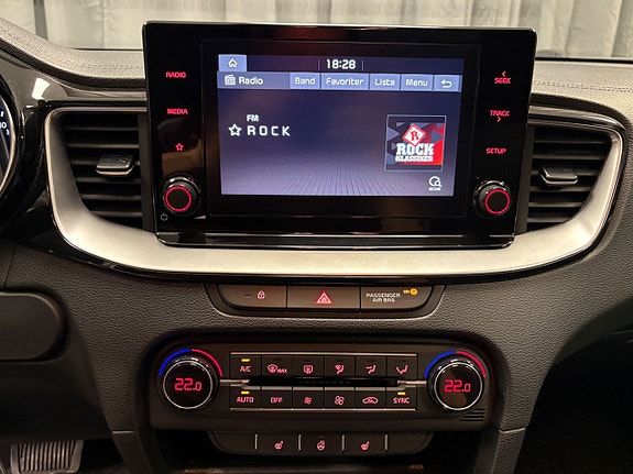 Kia Ceed 10 of 17