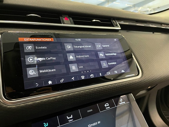 Land Rover Range Rover Velar 25 of 30