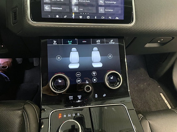 Land Rover Range Rover Velar 23 of 30