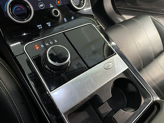 Land Rover Range Rover Velar 29 of 30