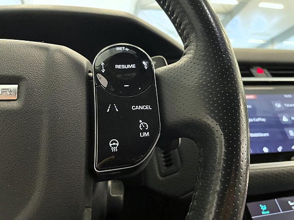 Land Rover Range Rover Velar 21 of 30