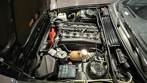 BMW M6 8 of 19