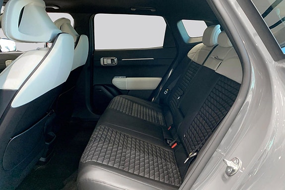 Kia EV4 9 of 14