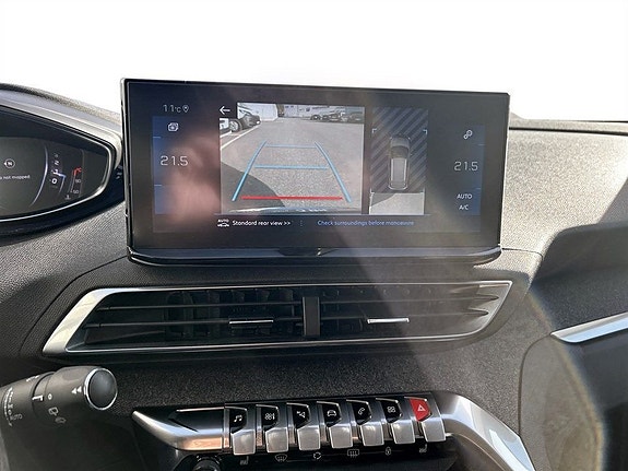 Peugeot 3008 10 of 16