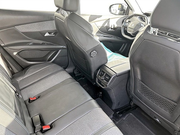 Peugeot 3008 13 of 16