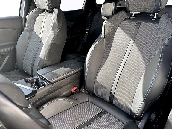 Peugeot 3008 6 of 16