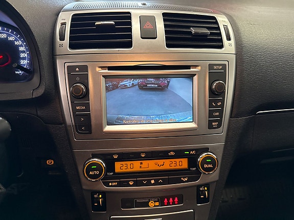 Toyota Avensis 11 of 12