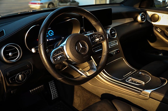 Mercedes-Benz GLC300 de 12 of 13