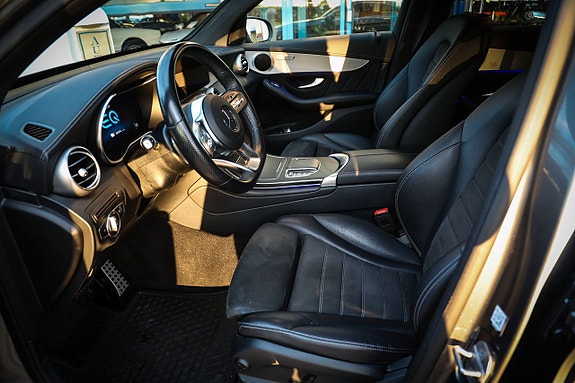 Mercedes-Benz GLC300 de 11 of 13