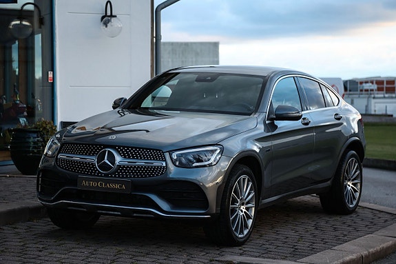 Mercedes-Benz GLC300 de 4 of 5