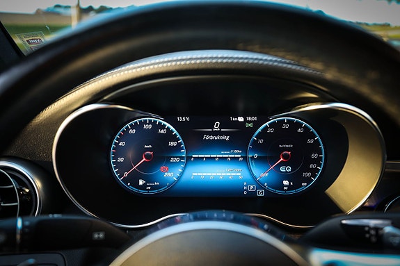 Mercedes-Benz GLC300 de 13 of 13