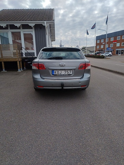 Toyota Avensis 6 of 11