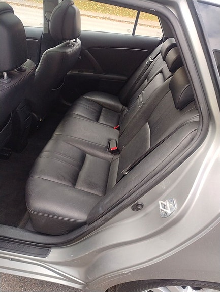 Toyota Avensis 9 of 11