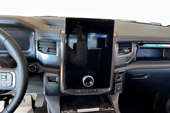Ford F-150 6 of 9