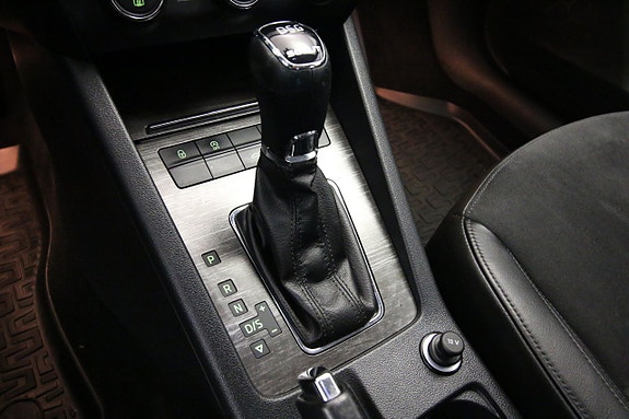 Skoda Octavia Scout 18 of 25