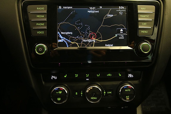 Skoda Octavia Scout 23 of 25