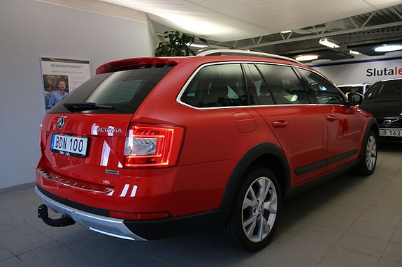 Skoda Octavia Scout 10 of 25