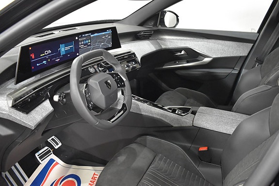 Peugeot e-3008 5 of 5