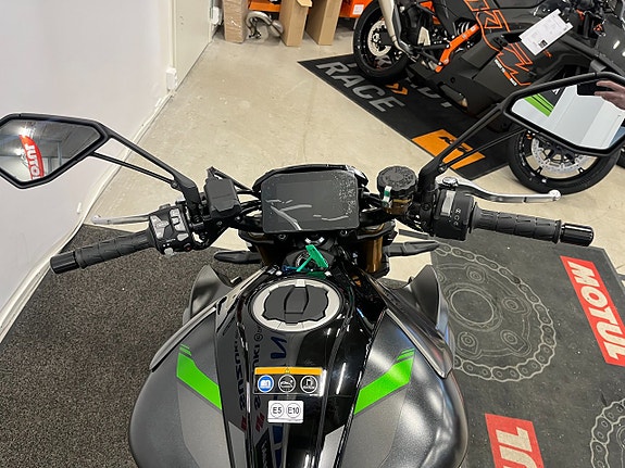 Kawasaki Z1100 SE "Demo 85 mil" 4 of 5