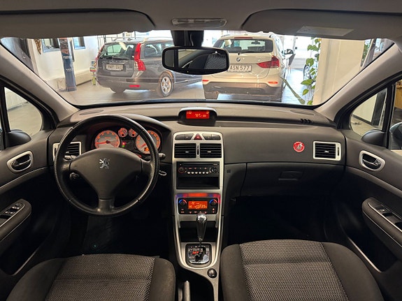 Peugeot 307 11 of 18