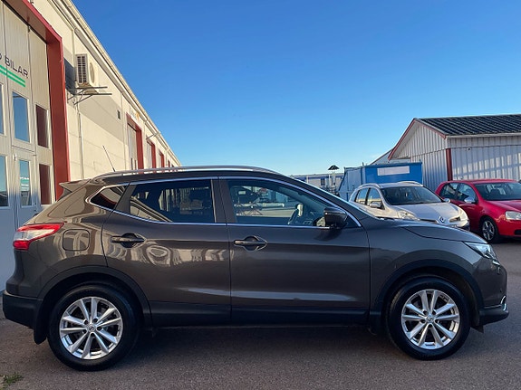 Nissan Qashqai 4 of 5