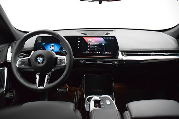 BMW X1 4 of 5