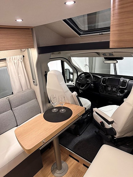 Pilote P740 FC Queensbed, Taksäng 5 of 17
