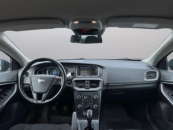 Volvo V40 8 of 10