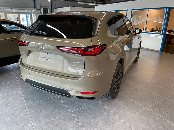 Mazda CX-60 2 of 5