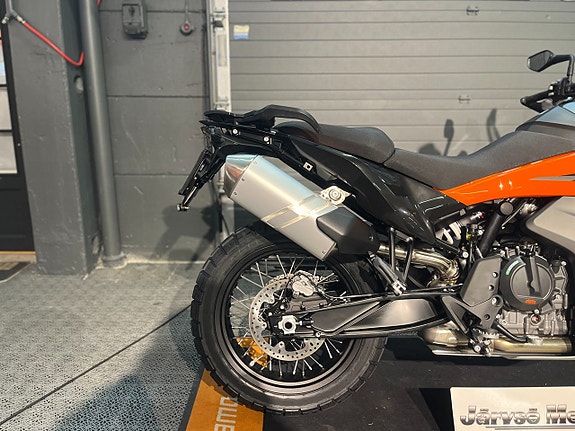 KTM 790 Adventure 9 of 21