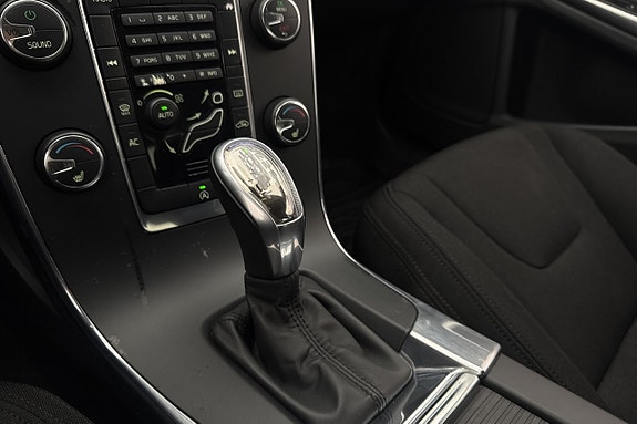 Volvo S60 16 of 21