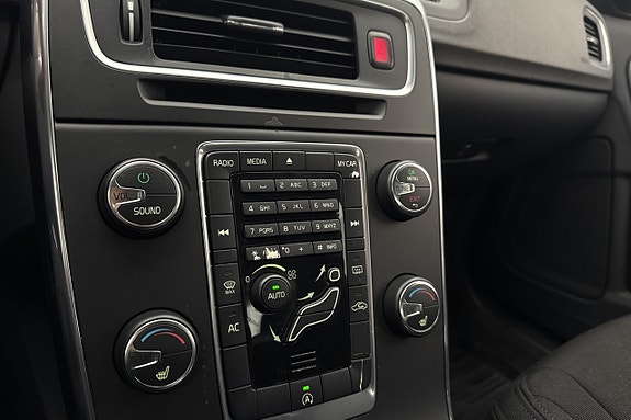 Volvo S60 15 of 21
