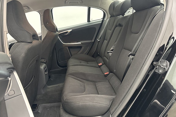 Volvo S60 19 of 21