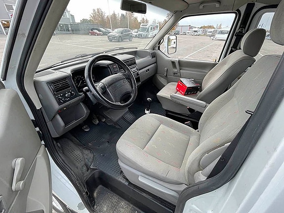 Volkswagen Transporter 4 of 4
