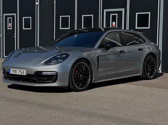 Porsche Panamera Turbo 3 of 5