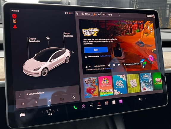 Tesla Model 3 18 of 30