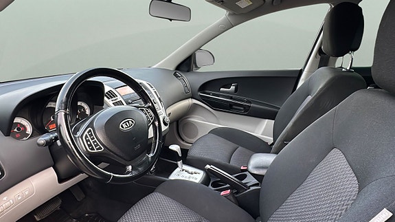 Kia Ceed 9 of 17
