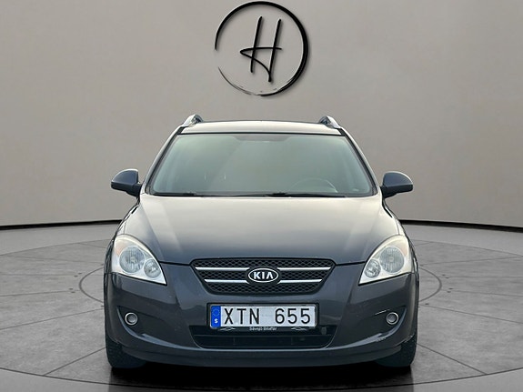 Kia Ceed 3 of 17