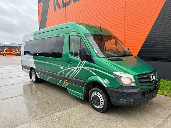 Mercedes-Benz Sprinter 516 CDI 19 + 1 PLATSER/RULLSTOLSLYFT