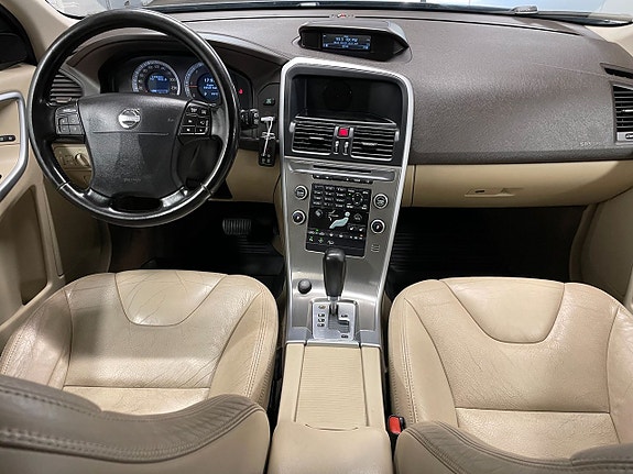Volvo XC60 14 of 18